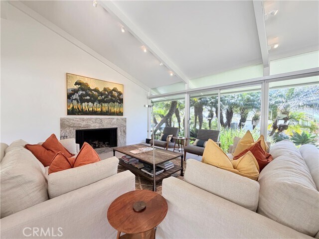 Building Photo - 2490 Monaco Dr