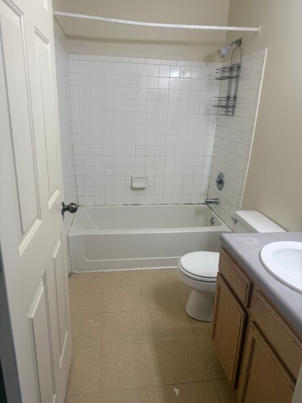 Building Photo - 535 Hope St