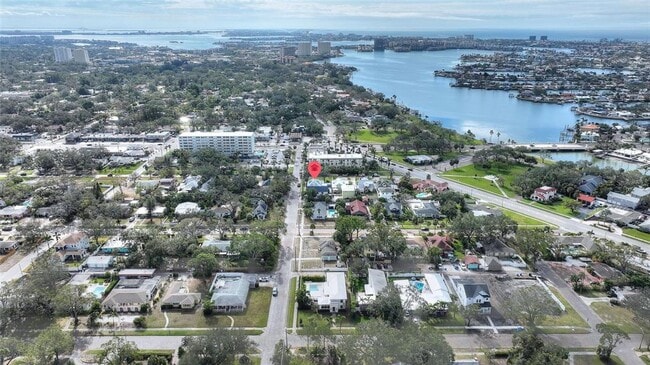 Building Photo - 7401 1/2 1st Ave N