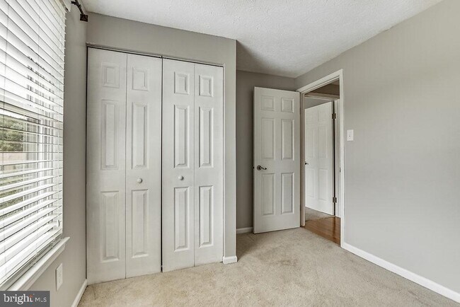 Building Photo - 14623 Stone Crossing Ct