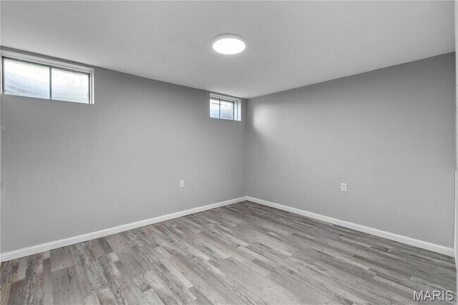 Building Photo - 147 Harbor View Dr