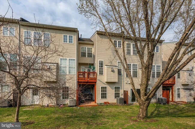 Building Photo - 5076 Grimm Dr