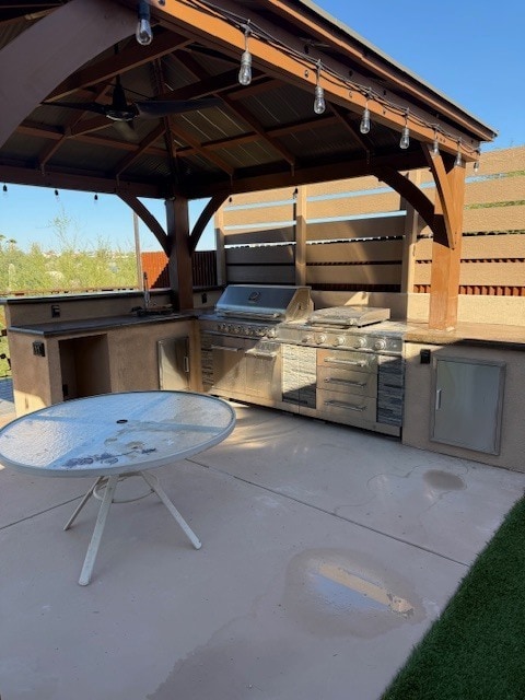 Building Photo - FOR RENT