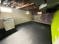 Building Photo - 1021 W Virginia Ave