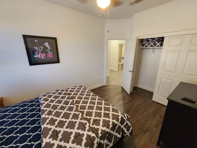 Building Photo - 417 Obsidian Dr