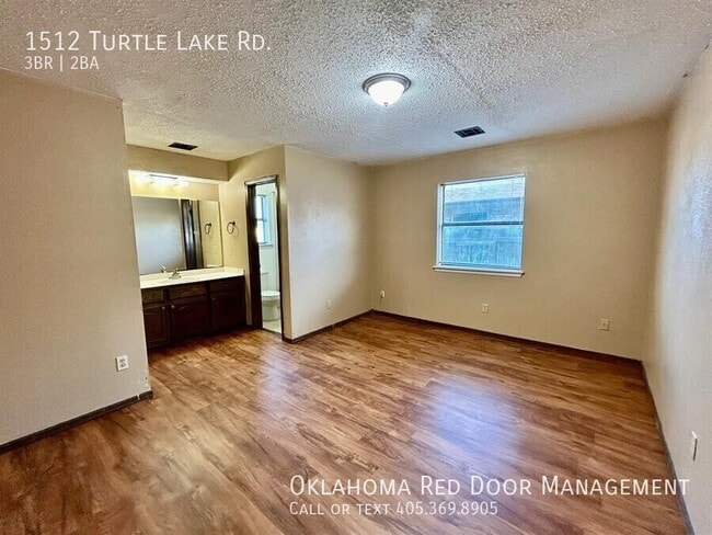Building Photo - 1512 Turtle Lake Rd