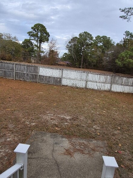 Building Photo - 1594 Menola Ct