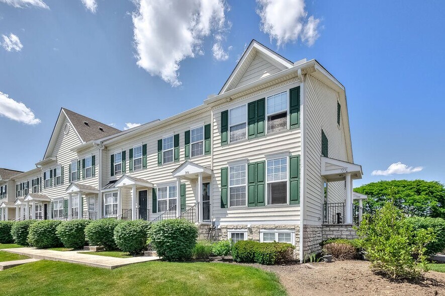 Building Photo - 7236 Colonial Affair Dr