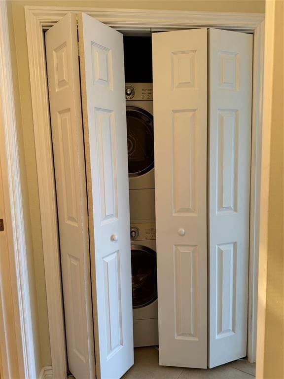 Building Photo - 1301 E Hillsboro Blvd