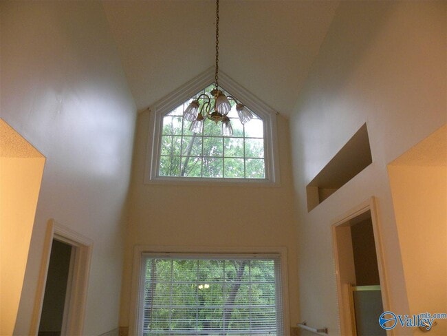 Building Photo - 104 Nobleton Ln NW