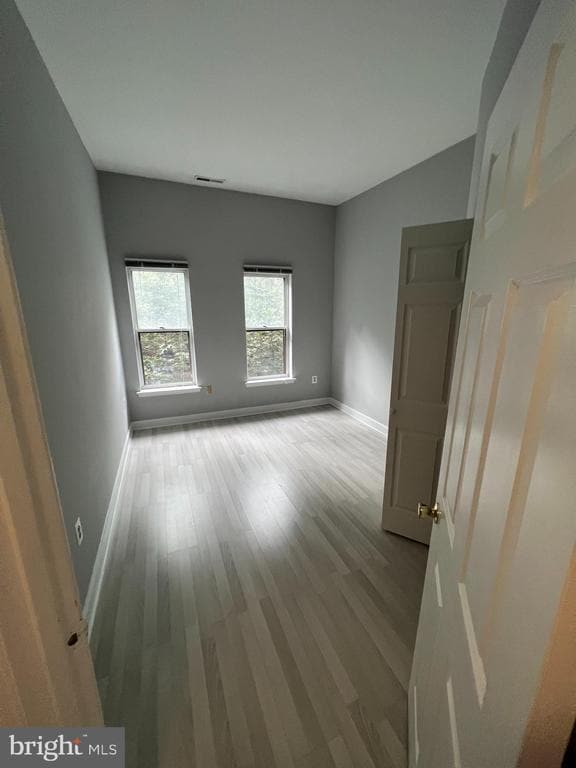 Building Photo - 615 3rd St NE