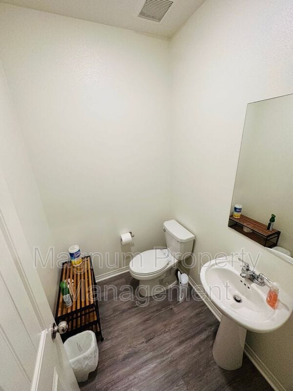 Building Photo - 24120 Dolcetto Ave