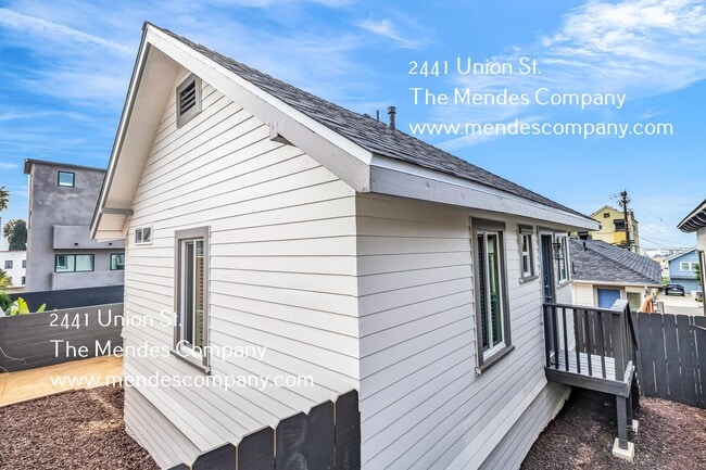 Building Photo - 2441 Union St