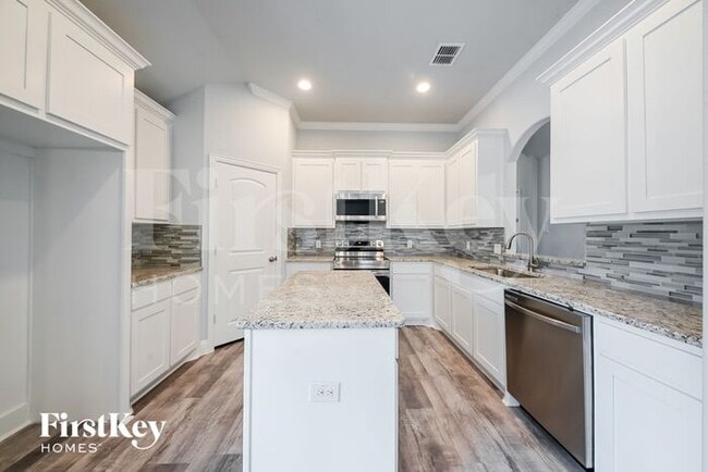 Building Photo - 6014 Kemrock Dr