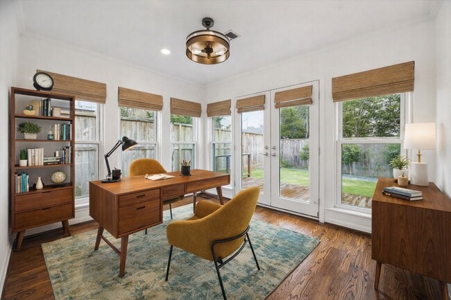 Building Photo - 2820 Rice Boulevard