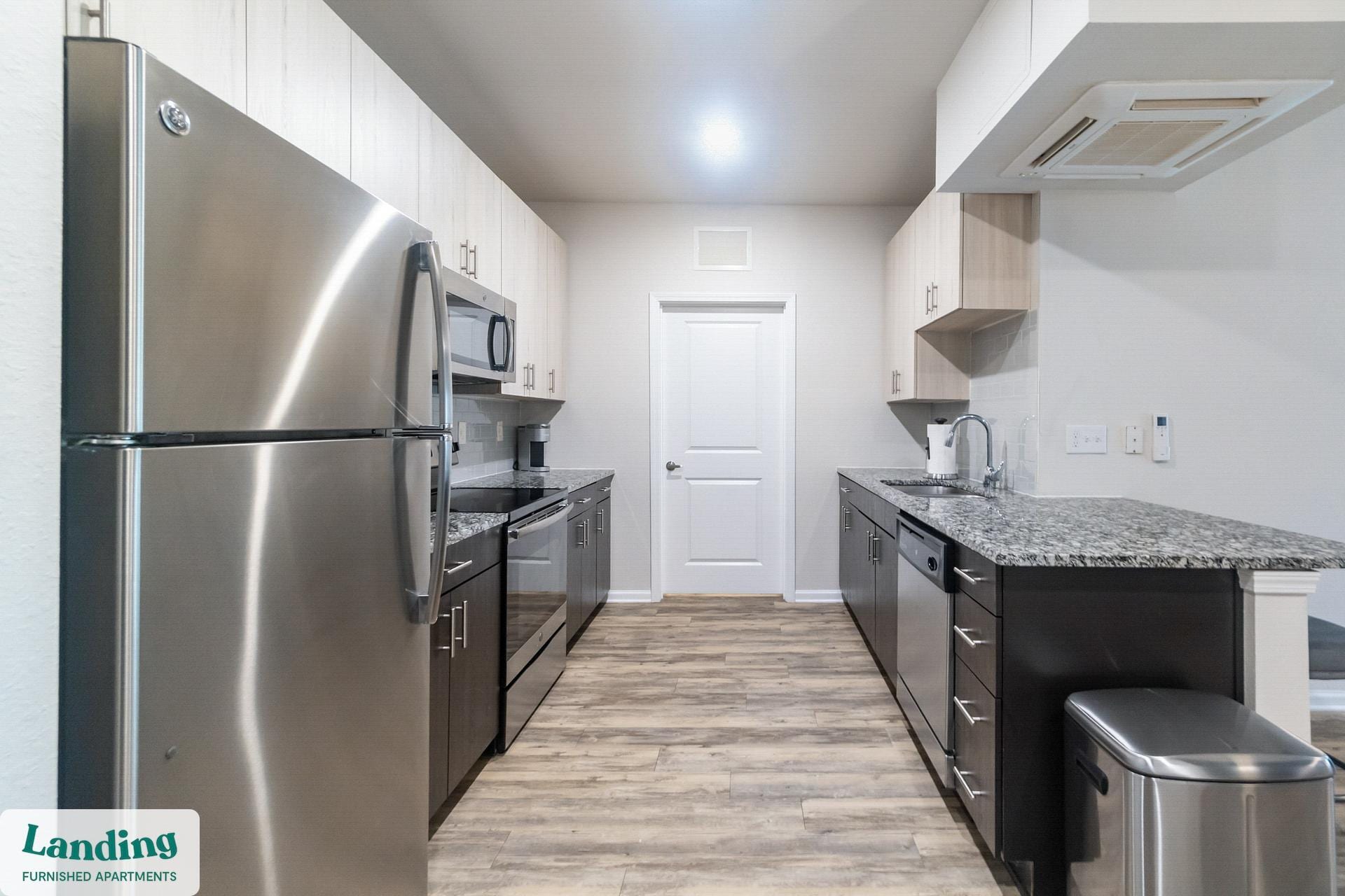 Building Photo - 655 W Mallard Creek Church Rd