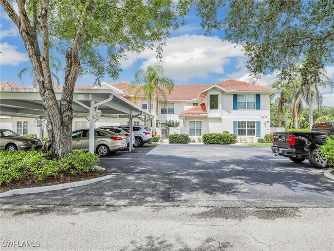 Primary Photo - 5015 Cedar Springs Dr
