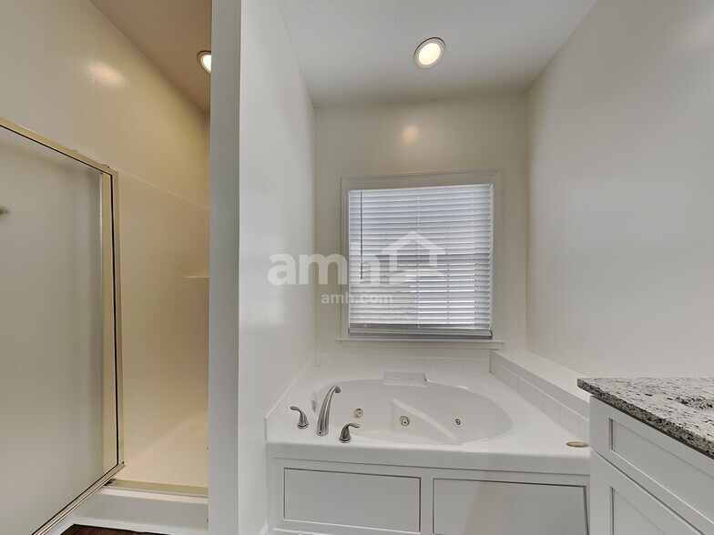 Building Photo - 5116 Old Plantation Cir