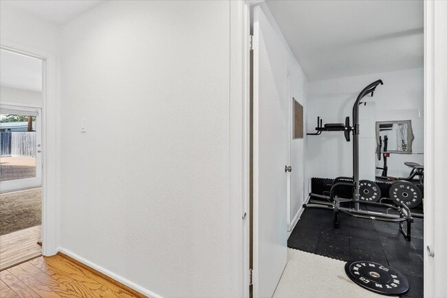 Building Photo - 722 Brock Dr