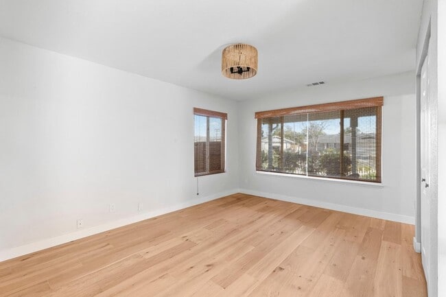 Building Photo - 5825 Laguna Seca Way