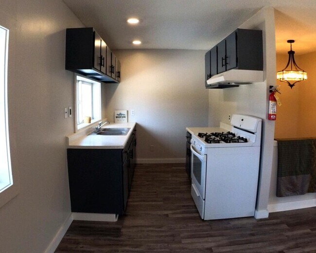 Building Photo - 50 Owens Ln