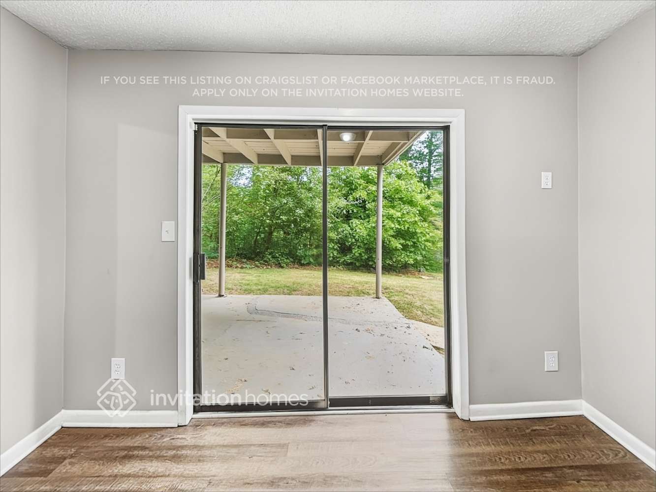 Building Photo - 3166 Robindale Rd