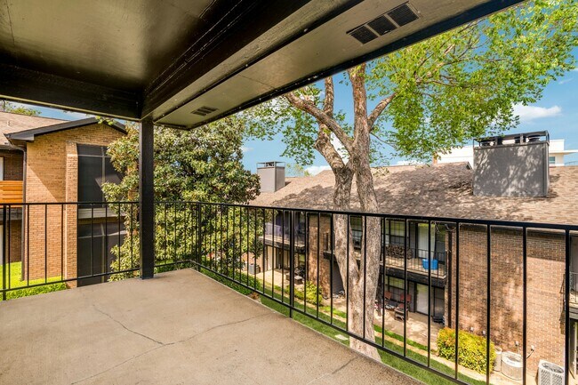Building Photo - 4416 Chaha Rd