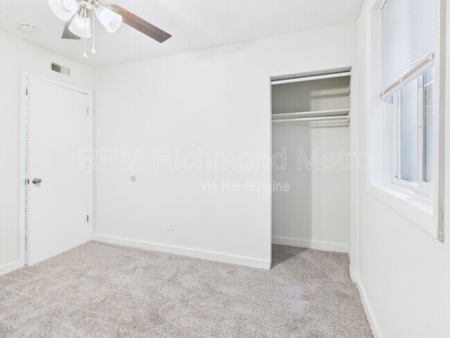 Building Photo - 3206 Midlothian Tpke