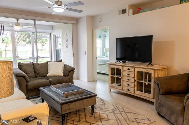 Building Photo - 2526 Orchid Bay Dr