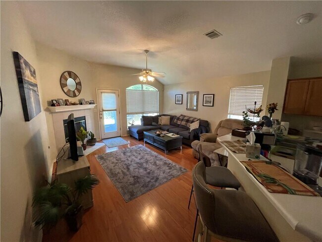 Building Photo - 10309 Broomflower Dr