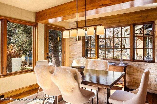 Building Photo - 114 E Bleeker St