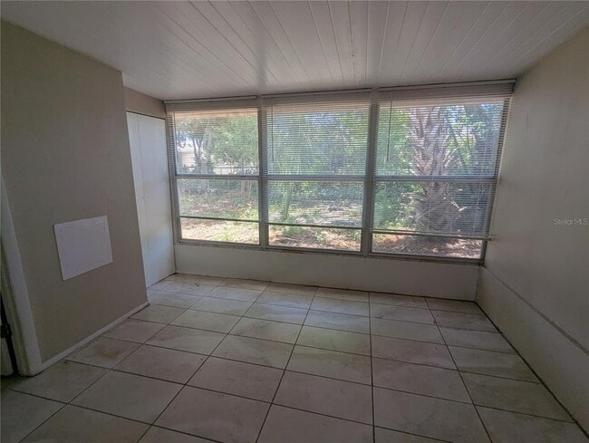 Building Photo - 3611 Windham Dr