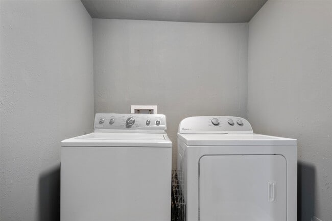 Building Photo - 3218 Ave Q 1/2