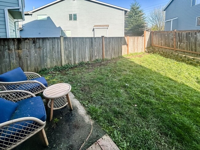 Building Photo - 3BD 2.5BA in LSSD