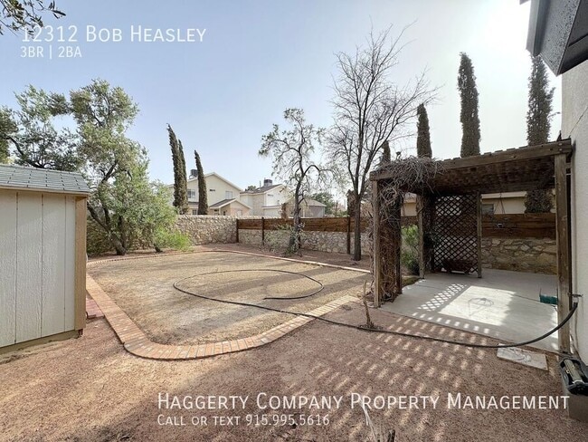 Building Photo - 12312 Bob Heasley Dr