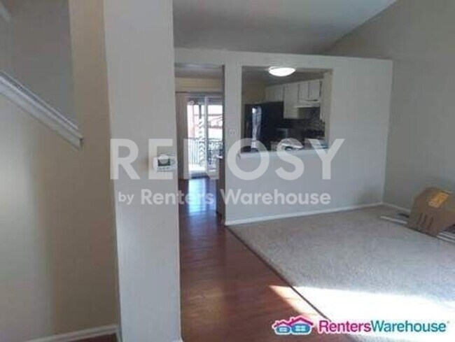 Building Photo - 11470 Jay St