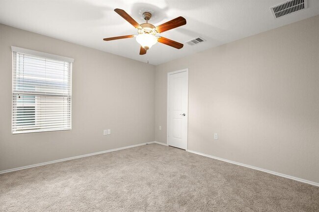 Building Photo - 7120 Razors Edge Dr