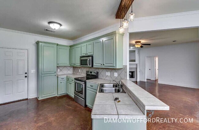 Building Photo - 107 Emery Drive