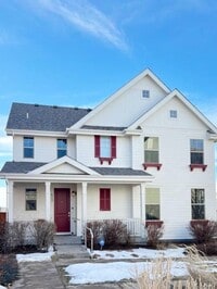 Building Photo - 4 Bedroom single family home in Central Pa...