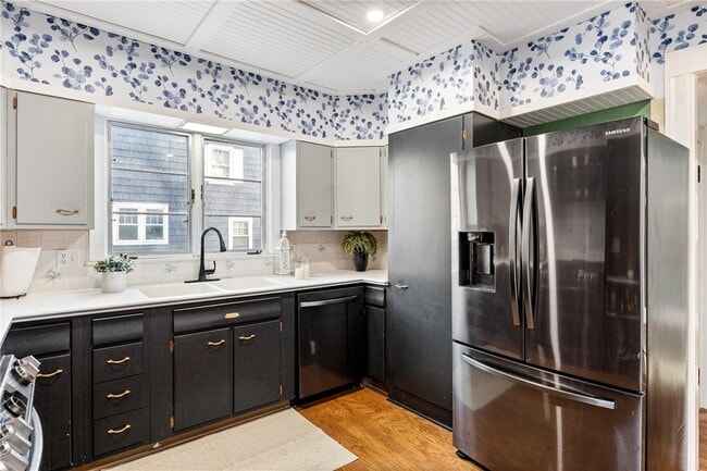 Building Photo - 373 Genesee St