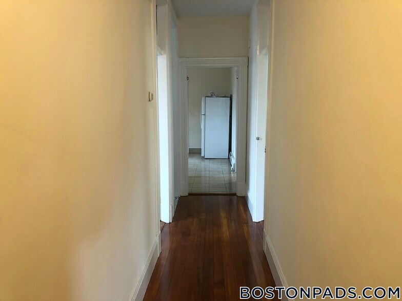 Building Photo - 74 Aldie St