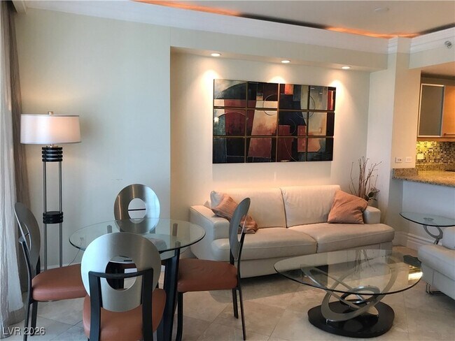 Building Photo - 322 E Karen Ave