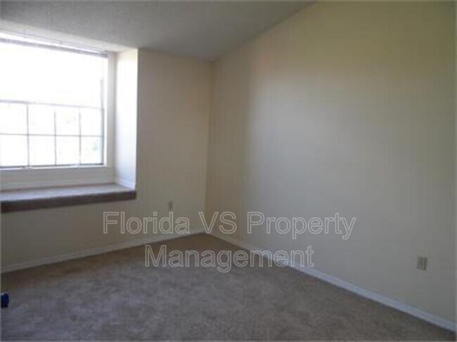 Building Photo - 413 Fountainhead Cir