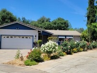 Building Photo - 3314 Somerset Ave