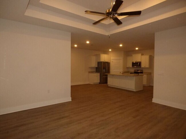 Building Photo - 5753 Danbury Blvd