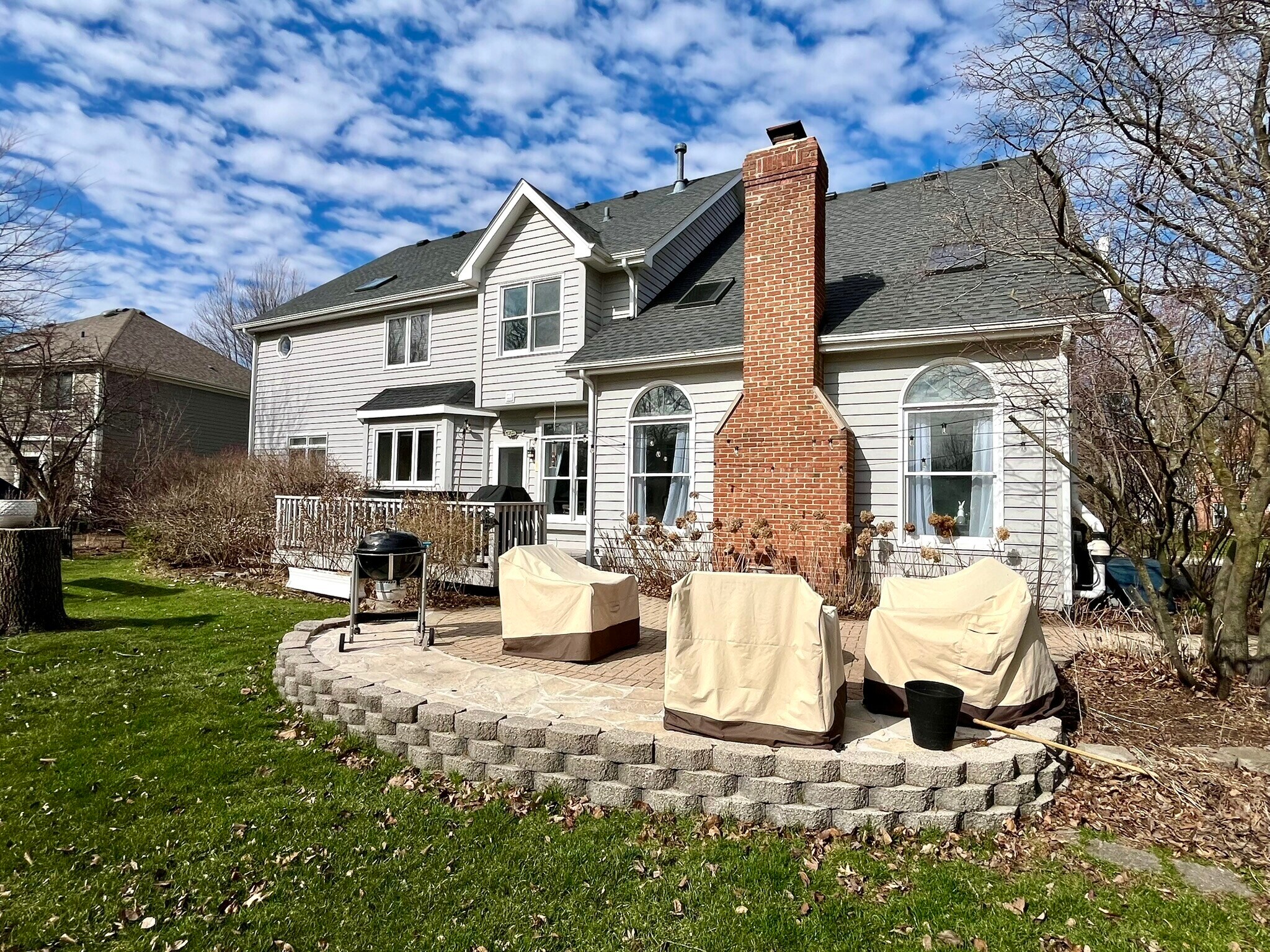 Building Photo - 4311 Camelot Cir