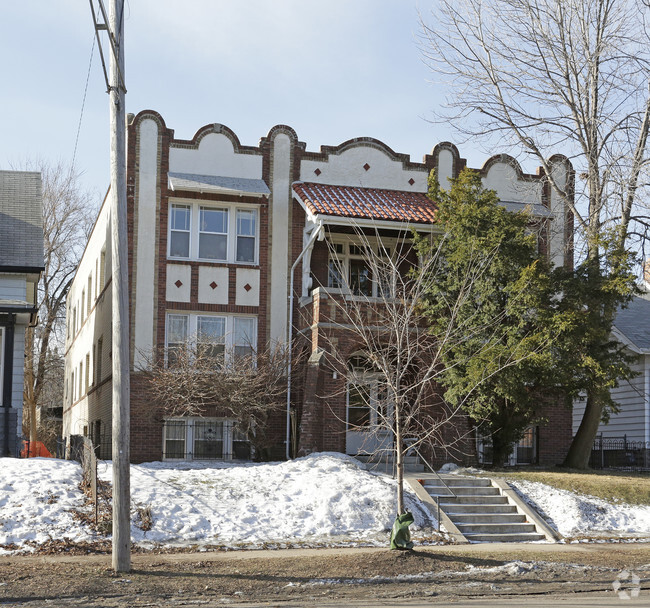 Building Photo - 1506 Grand Ave