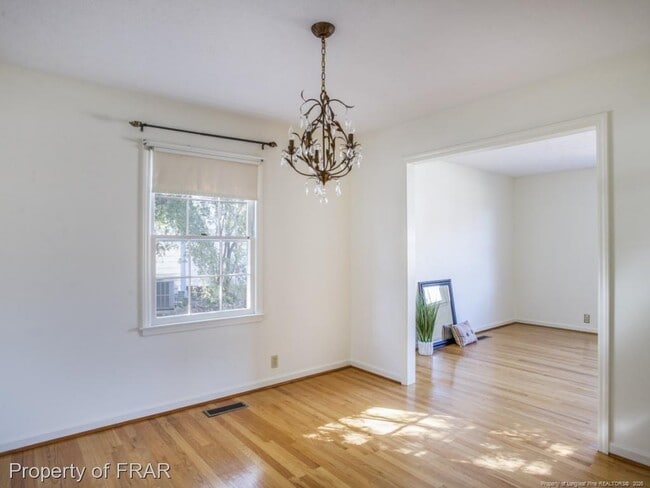 Building Photo - 515 Carteret Pl