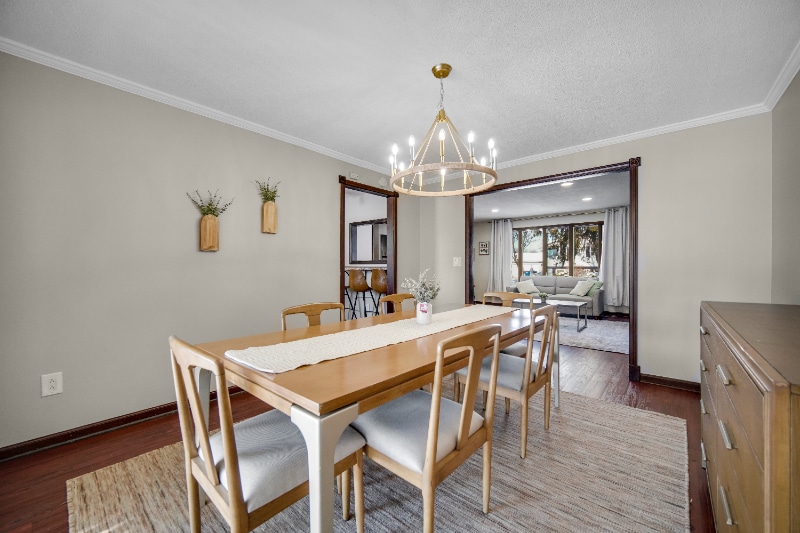 Building Photo - 454 Francis St