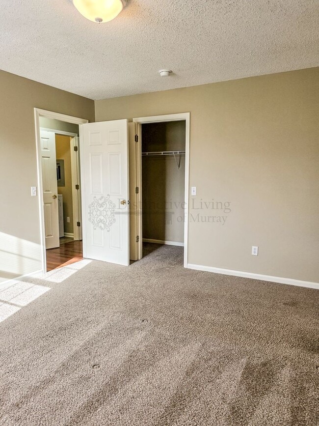 Building Photo - 1607 Bourland Ln